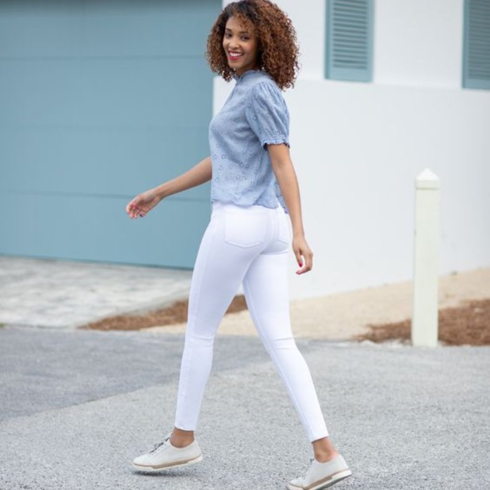 SPANX white Jean-ish® Ankle Leggings, size SMALL